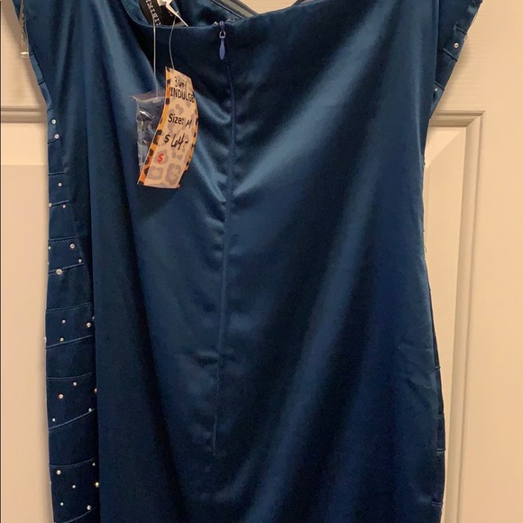 Mini Dress 🌷 - Picture 6 of 6